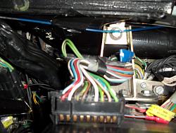 dash plug-100_1095.jpg