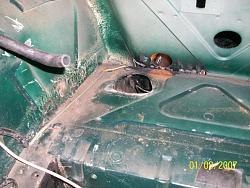'94 xjs 6 cyl gas tank removal-100_2901.jpg