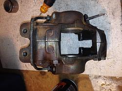Rear brake caliper rebuild - Another Jaguar tale-img_0302.jpg