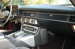 leather wrapped dash and purpleheart inlays-jaguar-xjs-v12-1977-07e9d172505114b.jpeg