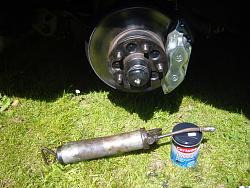 What's the best way to fix this Exhaust Pipe 'Bodge Up'?-grease001_zpsdbb78ec1.jpg