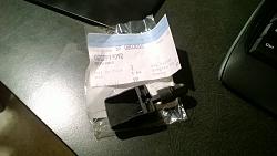 Rear Window Sunshade/Cover fastener-rear-window-cover-fasteners.jpg