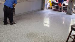 Race Deck garage floor-applying-chips3.jpg