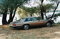 Found a picture of my old XJS-img139.jpg