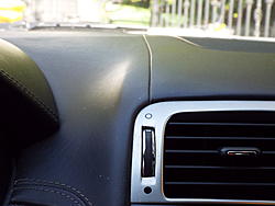 Leather on dash 'pulling'-dscf8371.jpg