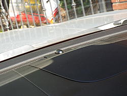 Leather on dash 'pulling'-dscf8373.jpg