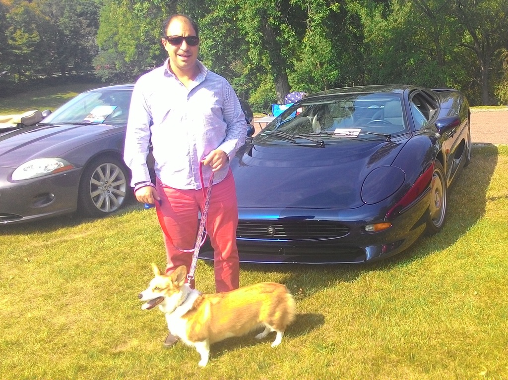 Name:  xj220_zpsllpilhfy.jpg
Views: 148
Size:  397.3 KB