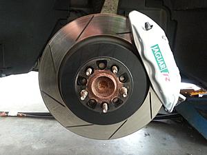 Aston Martin DB9 brakes-20131204_123518.jpg