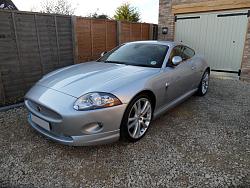 XKR Front grill color?  *Pics Included-sam_3195-1.jpg