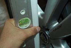 The car is going lightly on the left side-dsc0169st.jpg