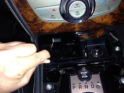 DIY iPhone Dock in the ashtray-9754808806_d1d4ddb4db.jpg