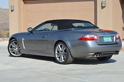 How on earth do I post a LARGE pic of my XK?-2009-jaguar-xkr-portfolio-edition-showcase-057.jpg