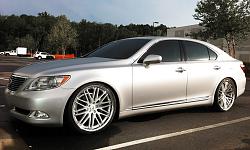 Lexani Wheels for Jaguar-2011_lexus_lx460_861_v1.jpg