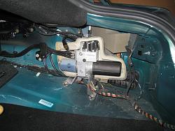  2007 Jaguar XK Antenna Replacement-6-new-antenna-connector-extending-antenna-motor.jpg