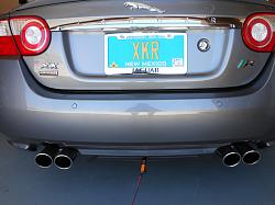 How's your tips and pigtail-jaguar-ctek-cord-thru-trunk-grommet-hole-001.jpg