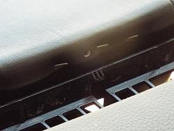 Leather on dash 'pulling'-dscf1261-1280x960-.jpg