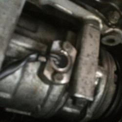 wire and plug on the AC compressor-image.jpg