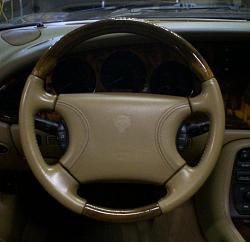 need a pic of your steering wheel cover-jagsteeringwheel-weeb.jpg