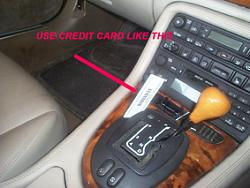 XK8 Premium soundsystem, no sound, amplifier and headunit working? HELP!-credir-card-1.jpg