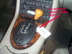 XK8 Premium soundsystem, no sound, amplifier and headunit working? HELP!-credir-card-2.jpg