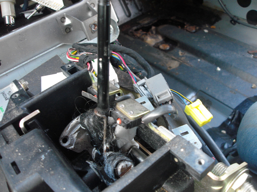 Name:  J%20gate%20microswitches_zpsj6vhsksg.jpg
Views: 222
Size:  243.4 KB