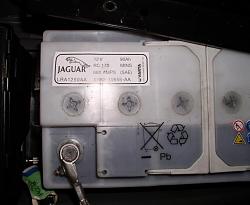 XK8 all kinds of electrical issues-01-battery.jpg