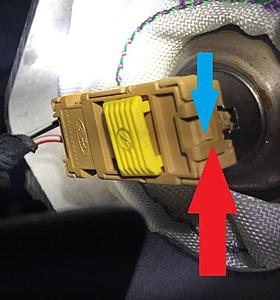HELP! 2001 XKR Convertible Passenger Airbag Connector - How to disconnect-airbag.jpg