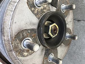 rear hubs-img_3727.jpg