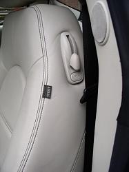 Quick question: Does the 2000 XK8 Have seat airbags? RESOLVED-airbag-tag.jpg