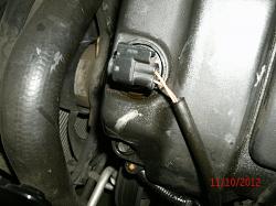 What is this sensor? It's leaking oil. Help!-gedc2136.jpg