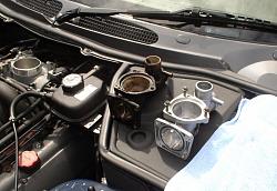 Coolant cap &amp; seals disentigrated into the reservoir upon checking fluid level :o-10-original-replacment-thermostat-housings.jpg