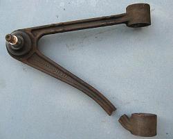 Clunking front right wheel?-snapped-wishbone.jpg