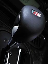 Optional XKR steering wheel and Momo shift knob-0301jagxkr13zoom2003jag.jpg