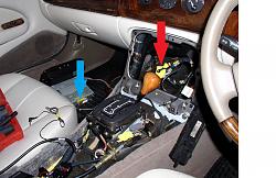 98MY XK8 - Radio turns itself off-radio-connector.jpg