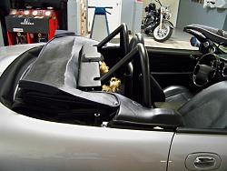 Replacing convertible backseat with parcel shelf, carpet, rollbar hoops, something?-007-3.jpg
