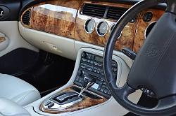 Steering wheel stitching color ?-interior-2005.jpg