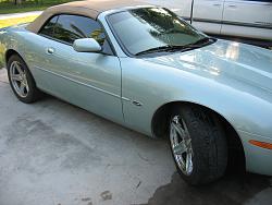 New member.2000 XK8 Ragtop.With a good shake at 50-65mph-2000-jaguar-xk8-021.jpg
