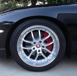 Jaguar black or machine / alloy looking center caps?-image.jpg