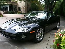 Black coupe pictures?-3-xkr-front-angle-hood.jpg