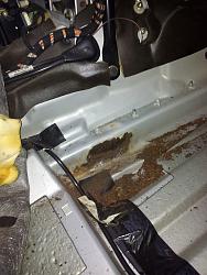 XKR 1999 x100 floor panel welding-szdv.jpg