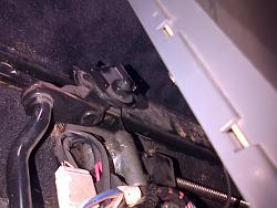 Drivers seat bracket broken?-unnamedass.jpg