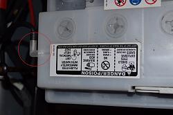 2000 XK8 Battery Questions-vent.jpg