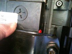 White Powder in Battery Compartment....-plug.jpg