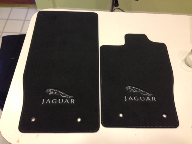 2 grommets/mat 1997-2006 Jaguar XK8 XKR carpeted floor mats