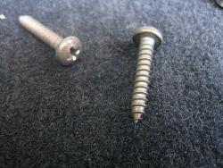 where do these screws go-img_4107.jpg