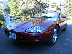 New to me in Massachusetts: 1998 XK8-jag-driveway-2-.jpg