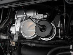 New to me in Massachusetts: 1998 XK8-new-throttle-body.jpg