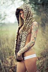Minor Annoying XK8 Thing..-jag-girl.jpg