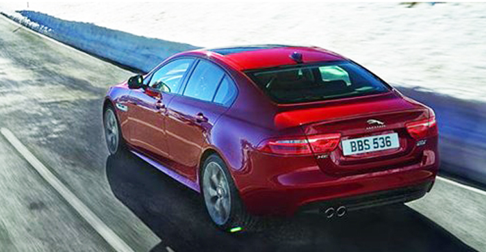 jaguar_xe_rear_tail_lights_awd