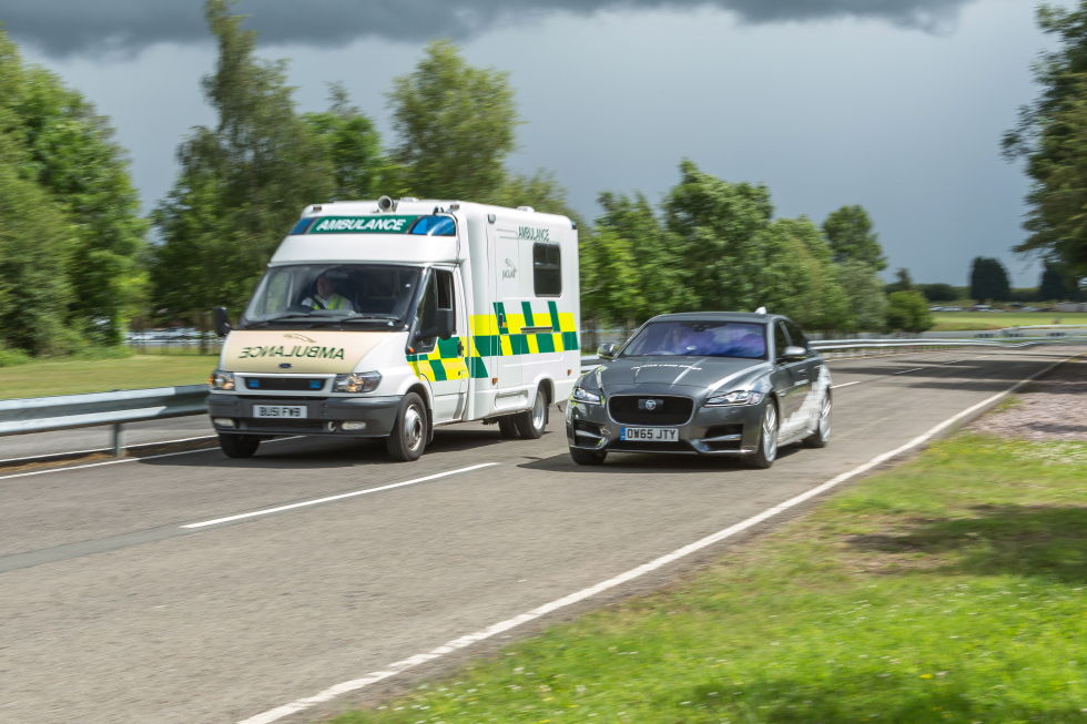 Fleet of Jaguar Land Rover Driverless Cars Hitting U.K. Streets